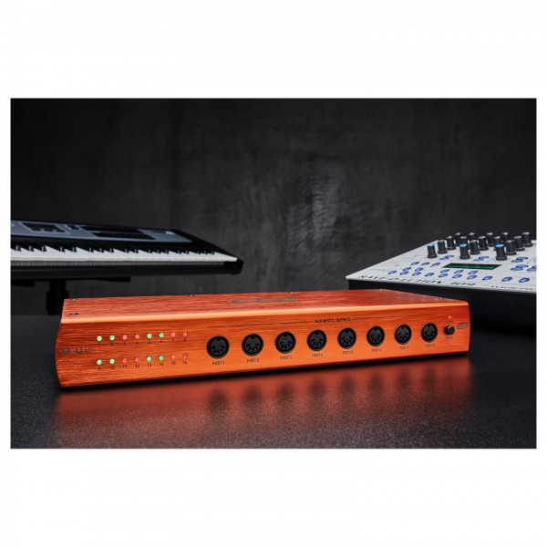 ESI M8U eX MIDI Interface - Lifestyle