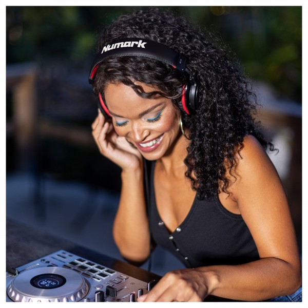 Numark HF175 DJ Headphones - Lifestyle 2