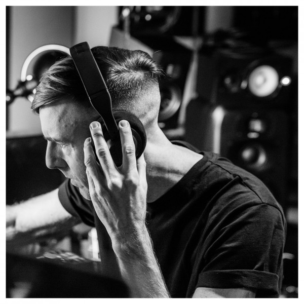 TMA-2 Bluetooth Wireless Headphones - Ritchie Hawkins