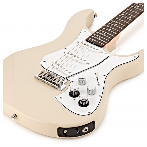 Line 6 Variax Standard, White at Gear4music