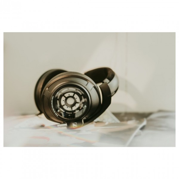 Sennheiser HD 820 Headphones
