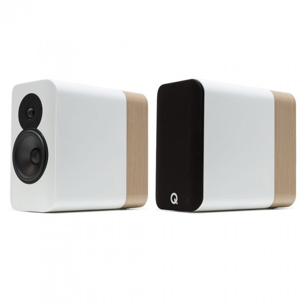 Q Acoustics Concept 300 Gloss White / Oak Bookshelf Speakers (Pair) w/ Tripod Speaker Stands