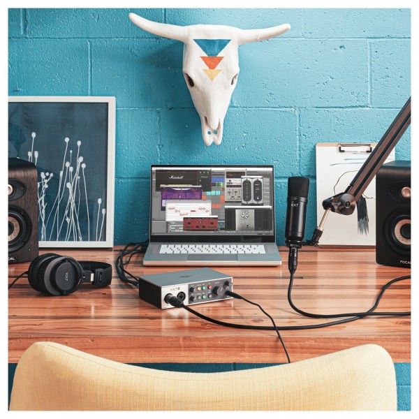 Universal Audio Volt 2 USB Audio Interface - teal Room