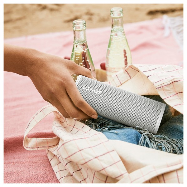 Sonos ROAM Waterproof Smart Speaker, White - Lifestyle