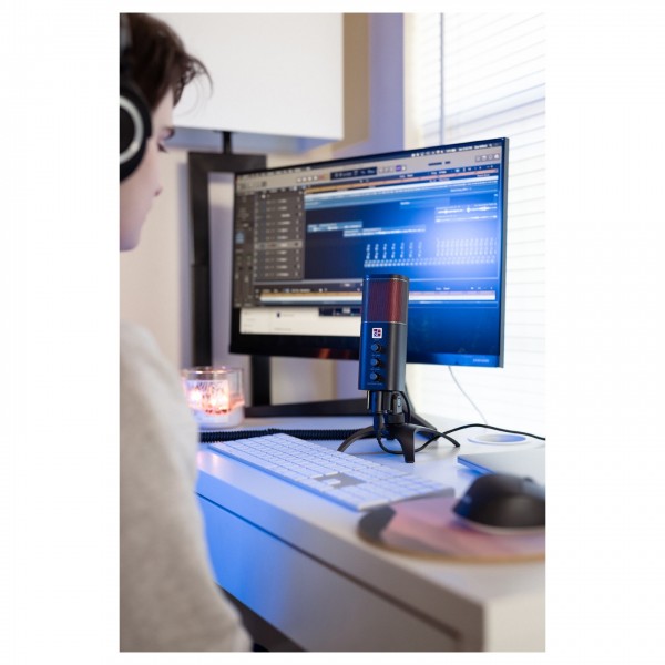sE Electronics NEOM USB Condenser Microphone - Lifestyle 5