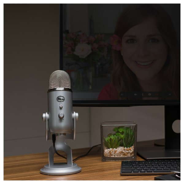 Blue Yeti USB Microphone, Silver - Call