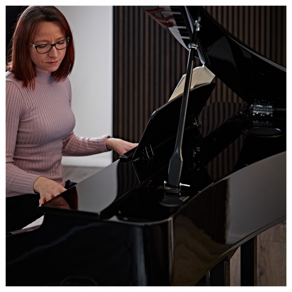 GDP-100 Digital Grand Piano with Stool by Gear4music