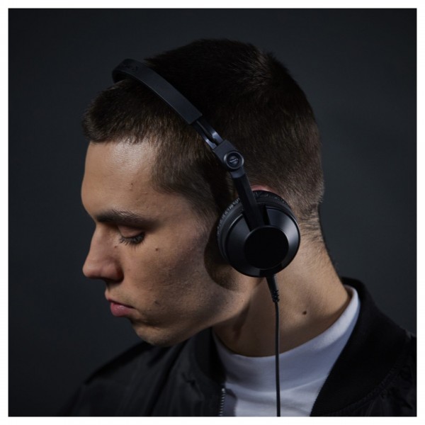HDJ-CX Headphones - Lifestyle 2
