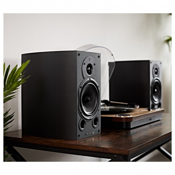 Carbon Fibre Speakers: Wharfedale Diamond 9.1 Pair Angola