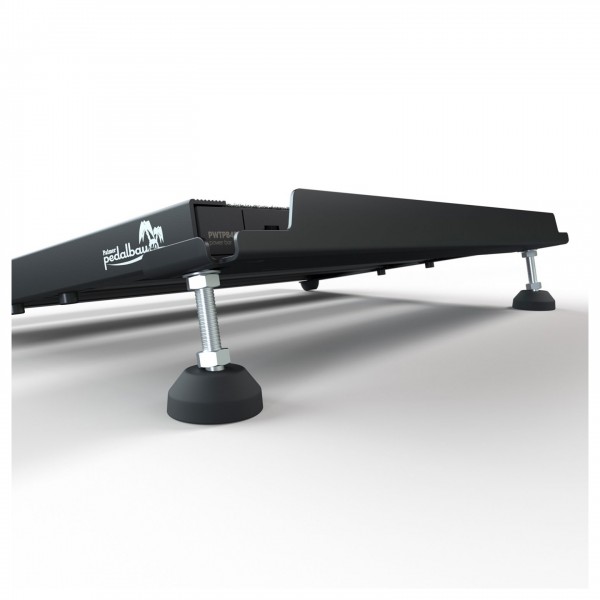 Palmer Pedalbay 40 PB Pedal Board with WTBP40 Powerbar - with power bank