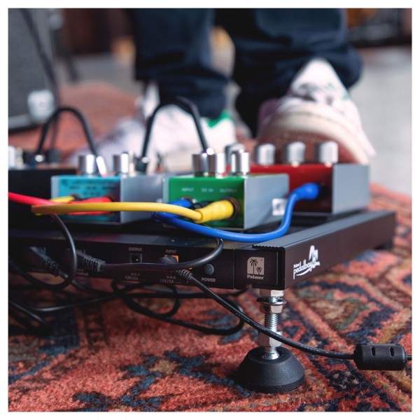 Palmer Pedalbay 40 PB Pedal Board with WTBP40 Powerbar - lifestyle 5