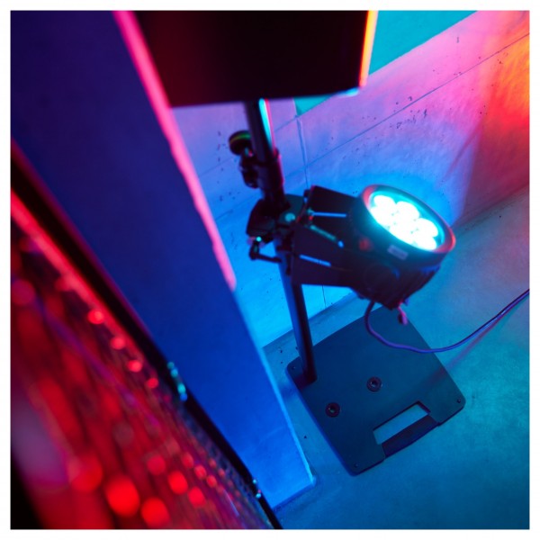 Gravity LS431CB Square Base Lighting Stand - Lifestyle