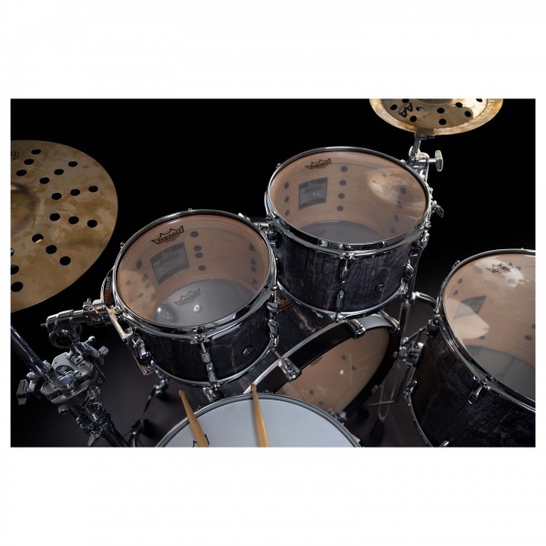 Pearl Masters MRV 22'' 4pc Shell Pack, Satin Charred Oak - Drummer side detail