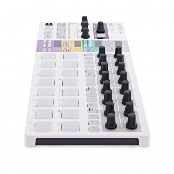 Arturia Beatstep Pro Dynamic Sequencer at Gear4music