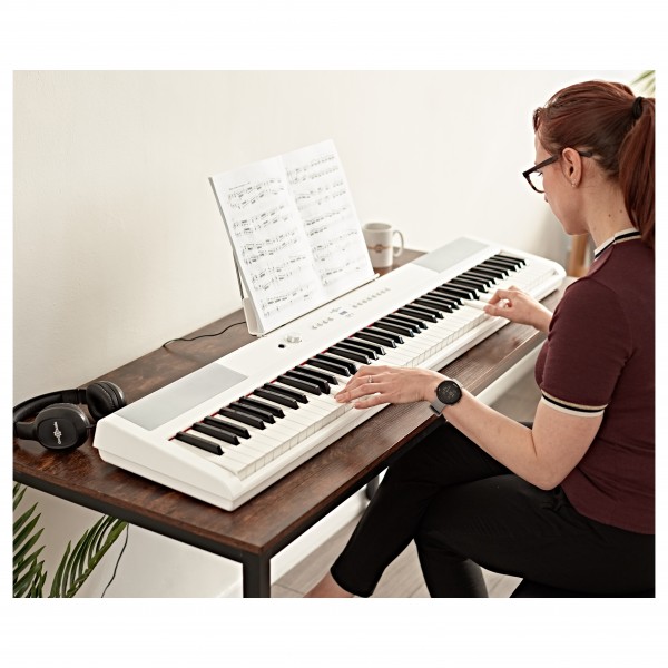 Pianoforte Digitale Gear4music SDP-2 - 88 Tasti Ponderati, Con Supporto E Panca - Bundle Completo Per Principianti