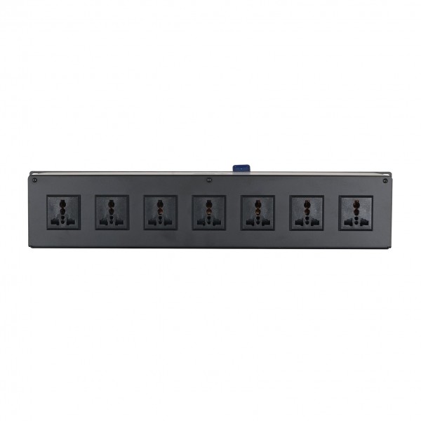 Penn Elcom PDU-16-UN32 32A Rack Mount PDU at Gear4music