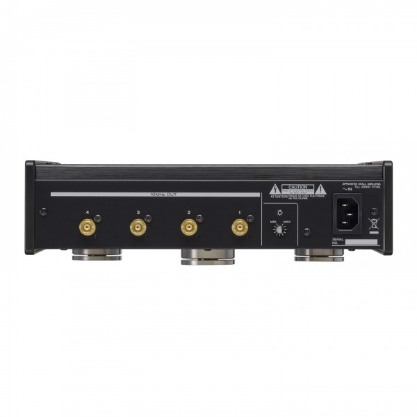 TEAC CG-10M, rear view with four gold-plated BNC connectors