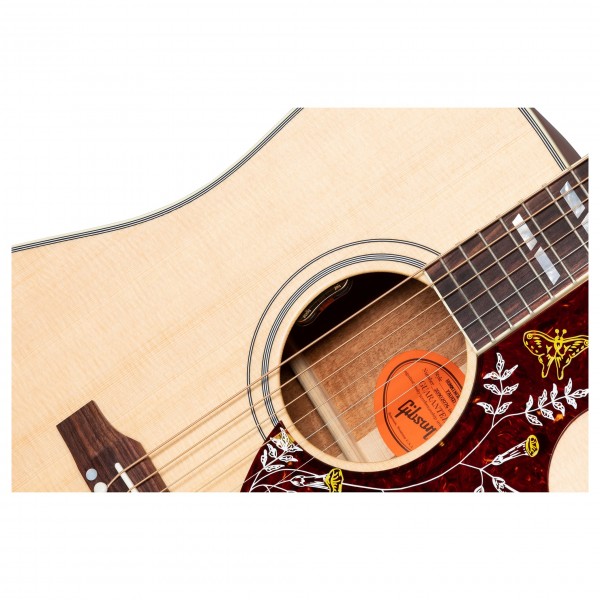 Gibson Hummingbird Faded, Natural body close