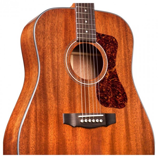Guild D-120 Acoustic, Natural body