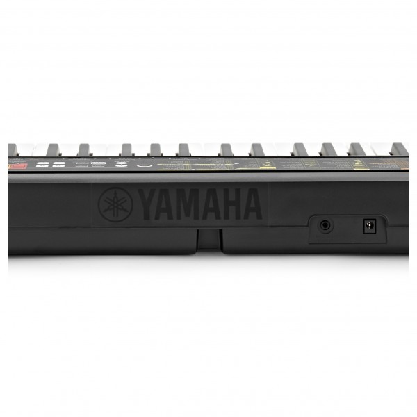 Yamaha PSR F52 Portable Keyboard at Gear4music