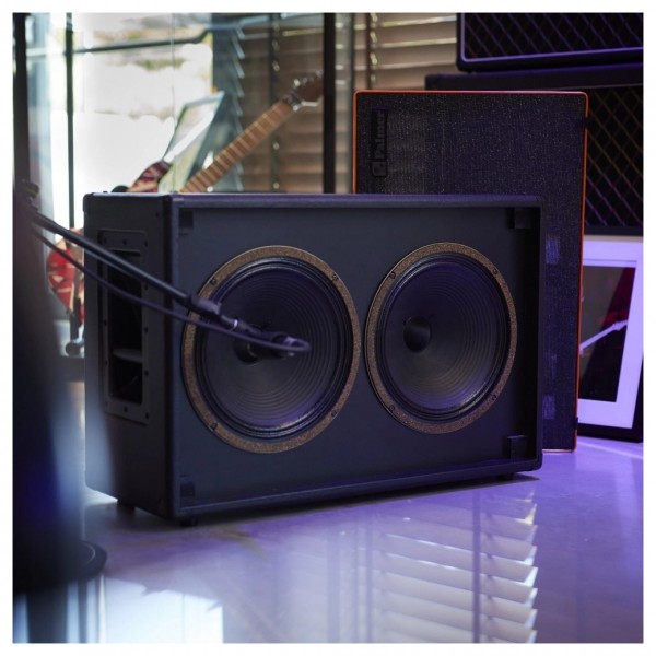 Palmer 2x12 Celestion Creamback Speaker Cabinet, Closed Back - Lifestyle 1
