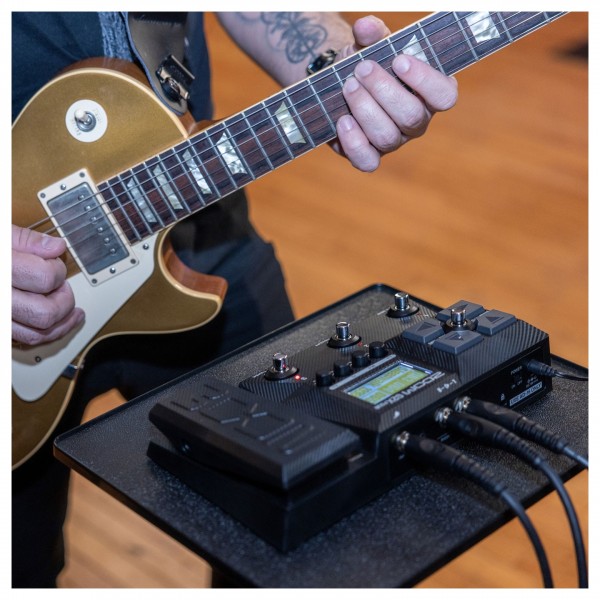 Zoom G2X Four Guitar Multi-Effects Processor - Lifestyle