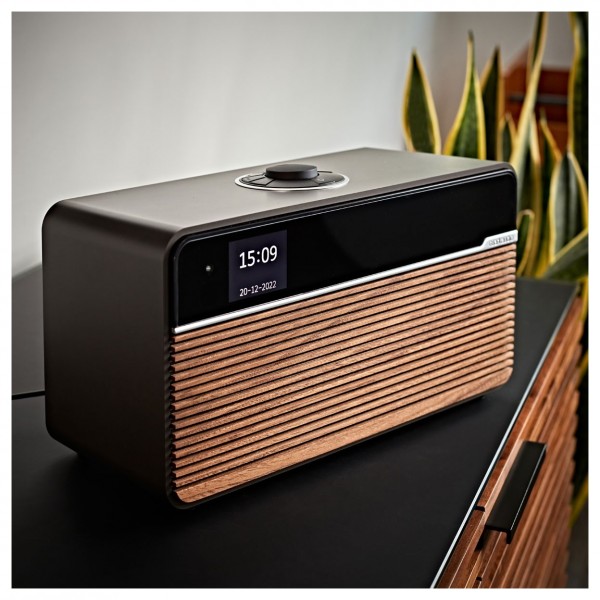Ruark R2 MK4 - lifestyle image