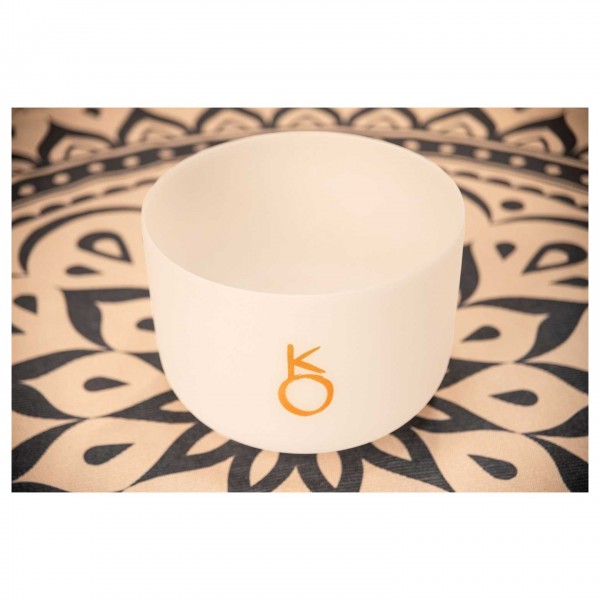 Meinl Planetary Tuned Crystal Singing Bowl 12", Chiron - Lifestyle