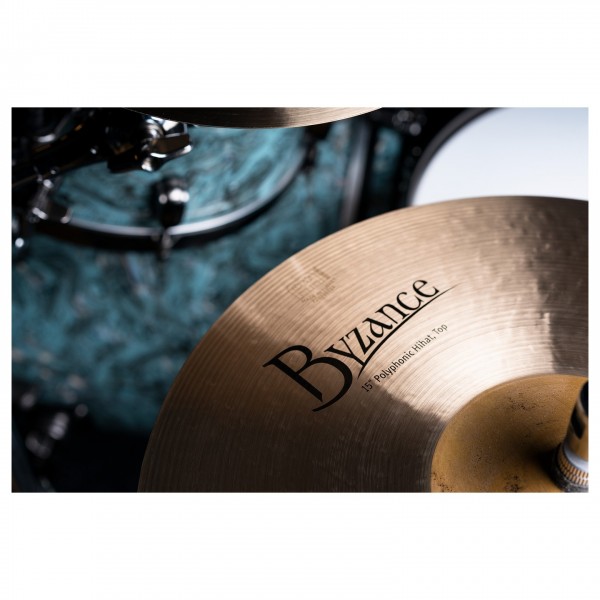 Meinl Byzance Traditional Polyphonic 15" Hi-Hats - Lifestyle 1