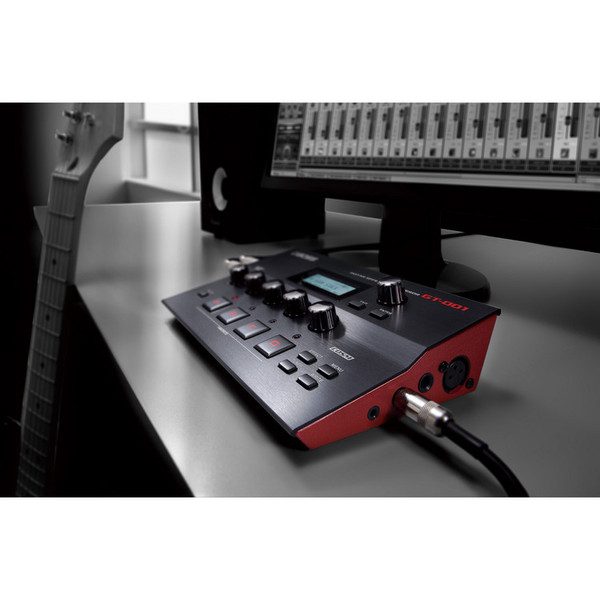 BOSS GT-001 Guitar Effects Processor 
