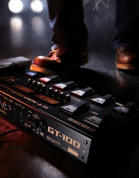 Boss GT-100 Amp Effects Processor Guitar Pedal - Ex Demo at Gear4music