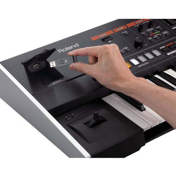 Roland Jupiter-50 