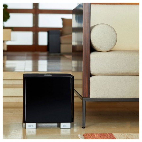 REL T5X Subwoofer, Gloss Black - lifestyle