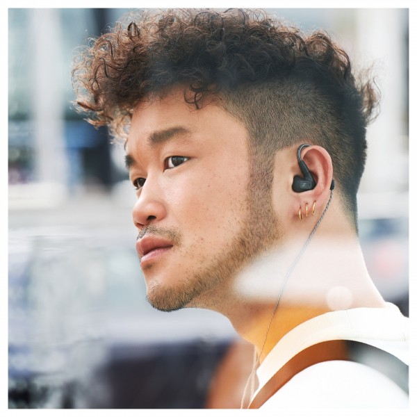 Sennheiser IE200 In-Ear Headphones on-the-go