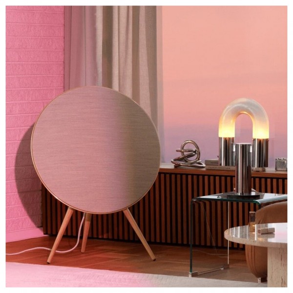 Bang & Olufsen Beoplay A9, Gold Tone - lifestyle