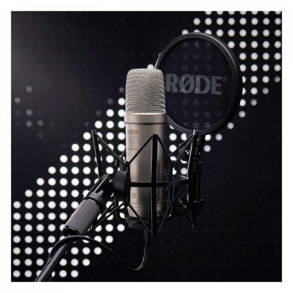 Rode NT1 Gen 5 Vocal Recording Pack with Mic Stand, Silver