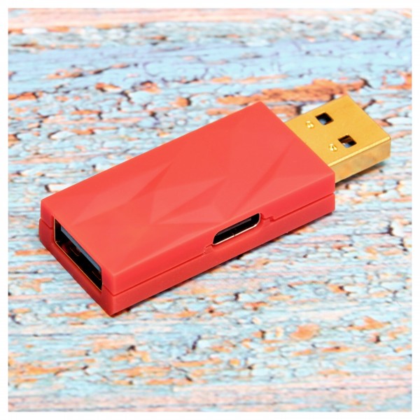 iFi iDefender+ USB Ground Loop Isolator, USB-A to USB-A - Lifestyle 3