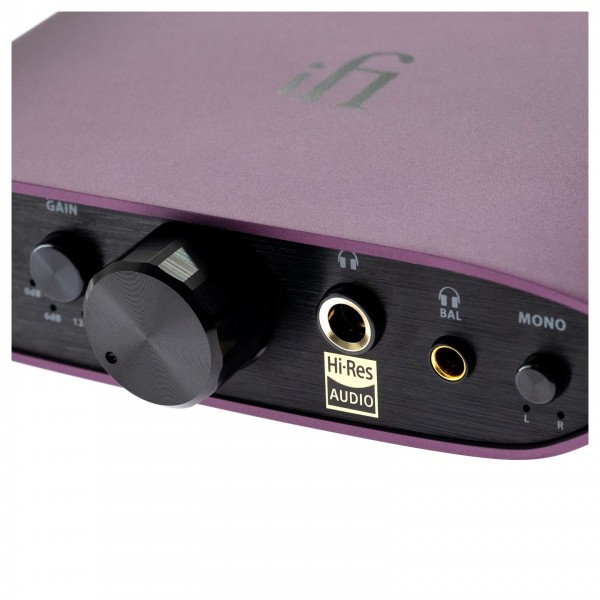 iFi Analog Headphone Amplifier - Detail