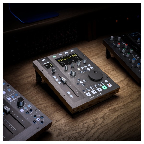 Solid State Logic SSL UF1 - Lifestyle 2