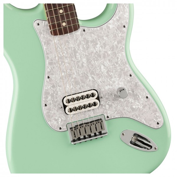 ギター Fender Tom Delonge Stratocaster Fender Limited Edition Tom Delonge Stratocaster RW, Surf Green