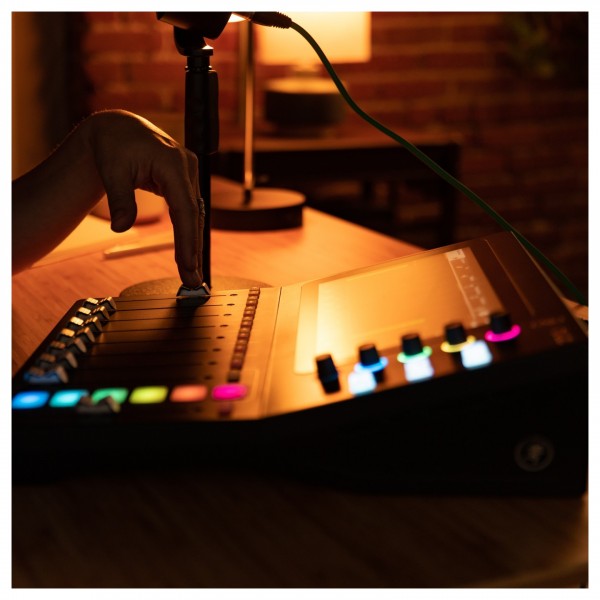 Mackie DLZ Creator Digital Streaming Mixer