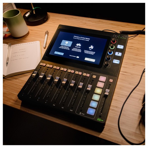 Mackie DLZ Creator Digital Streaming Mixer