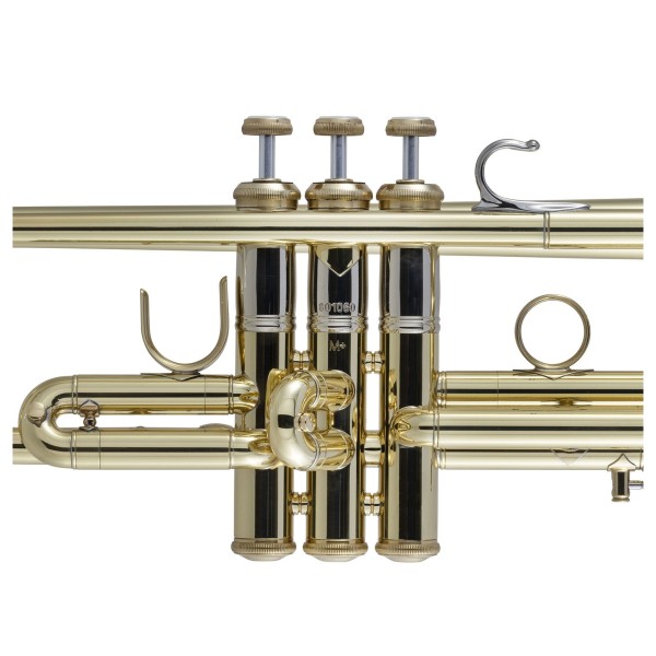 Bach Stradivarius 190M37X Trumpet, Clear Lacquer 6