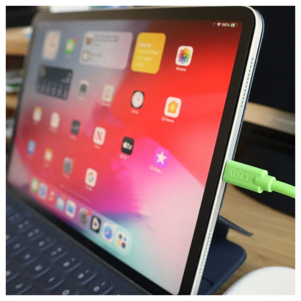 DJ Tech Tools Chroma USB-C Cable, Green - Lifestyle