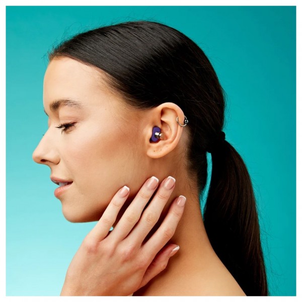 Flare Audio Earshade Pro Titanium Violet - Lifestyle 