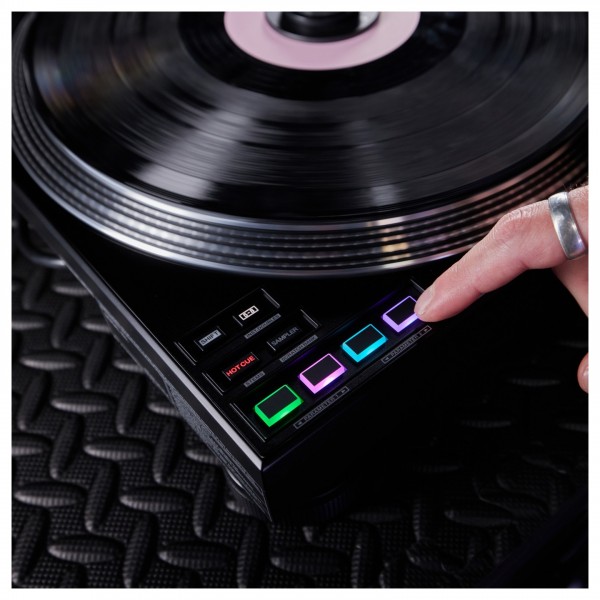 Pioneer PLX-CRSS12 Hybrid Turntable - Lifestyle 4