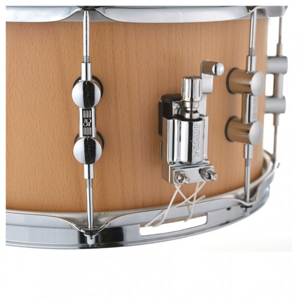 Sonor Kompressor 13 x 7" Natural Beech Snare Drum - Throwoff Detail
