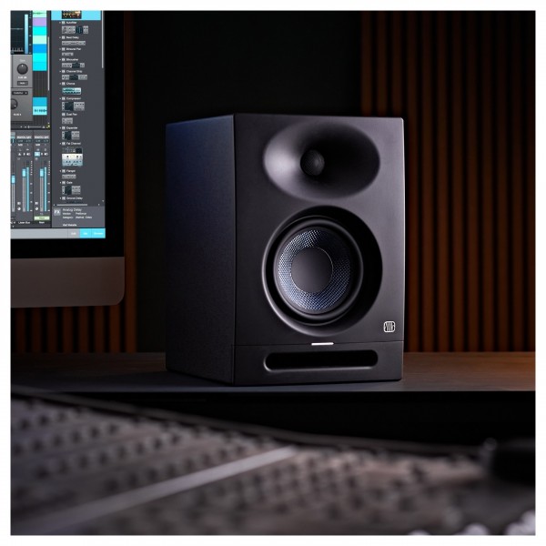 PreSonus Eris Studio 4 Active Monitor - Lifestyle