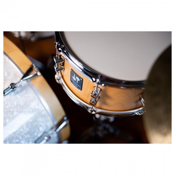 Sonor Kompressor 13 x 7" Natural Beech Snare Drum - Lifestyle 4