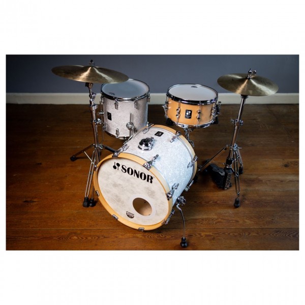 Sonor Kompressor 13 x 7" Natural Beech Snare Drum - Lifestyle 6